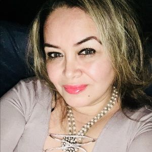 Meet your Posher, Nereyda